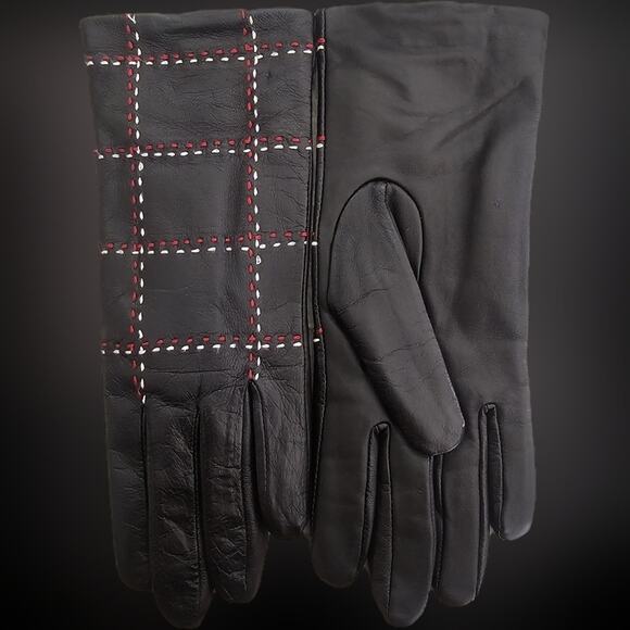 NWT Touchscreen Charter Club Black Lambs Leather Gloves with Stitching Detail - Picture 3 of 12
